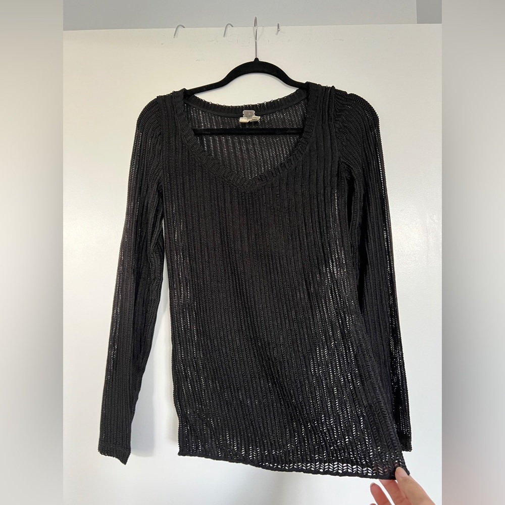 We The Free black sheer long sleeve v neck top size Medium